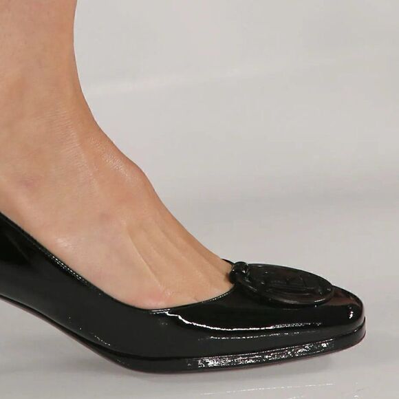 Ralph Lauren Spring ‘14 Tella Black Patent Leather Medallion Vamp Patform Pump - Picture 5 of 16